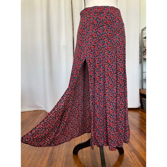Zara Red Floral Print Midi Skirt Size Medium Double Slit Summer Festival NWOT - Picture 3 of 9